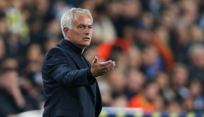 土耳其教练回击穆帅：若有其他选择，你会来土超吗？